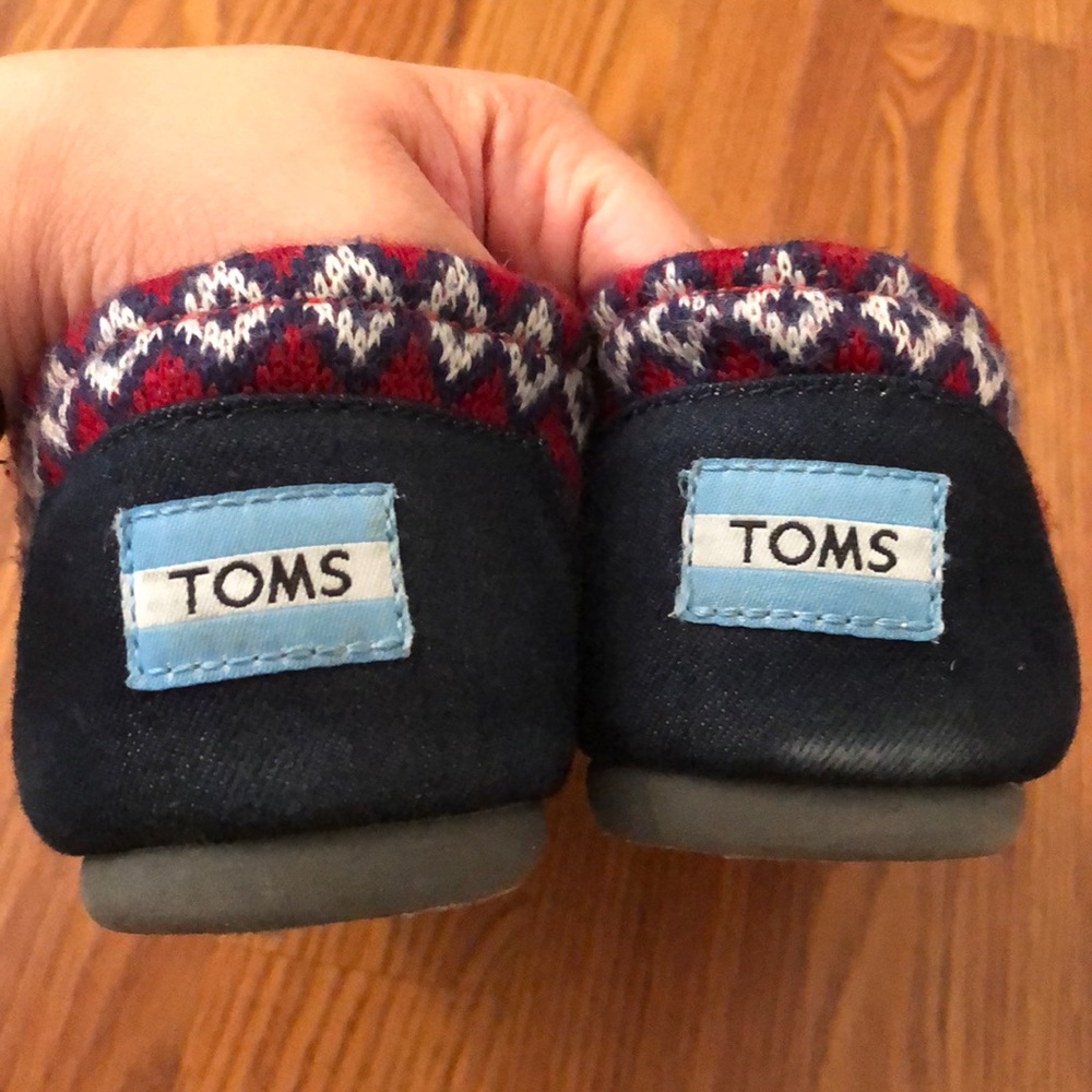 TOMS - Picture 4 of 4